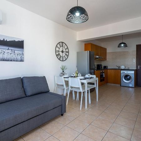 Polyn 1- Bedroom Apartment In Larnaca Lárnaca Exterior foto