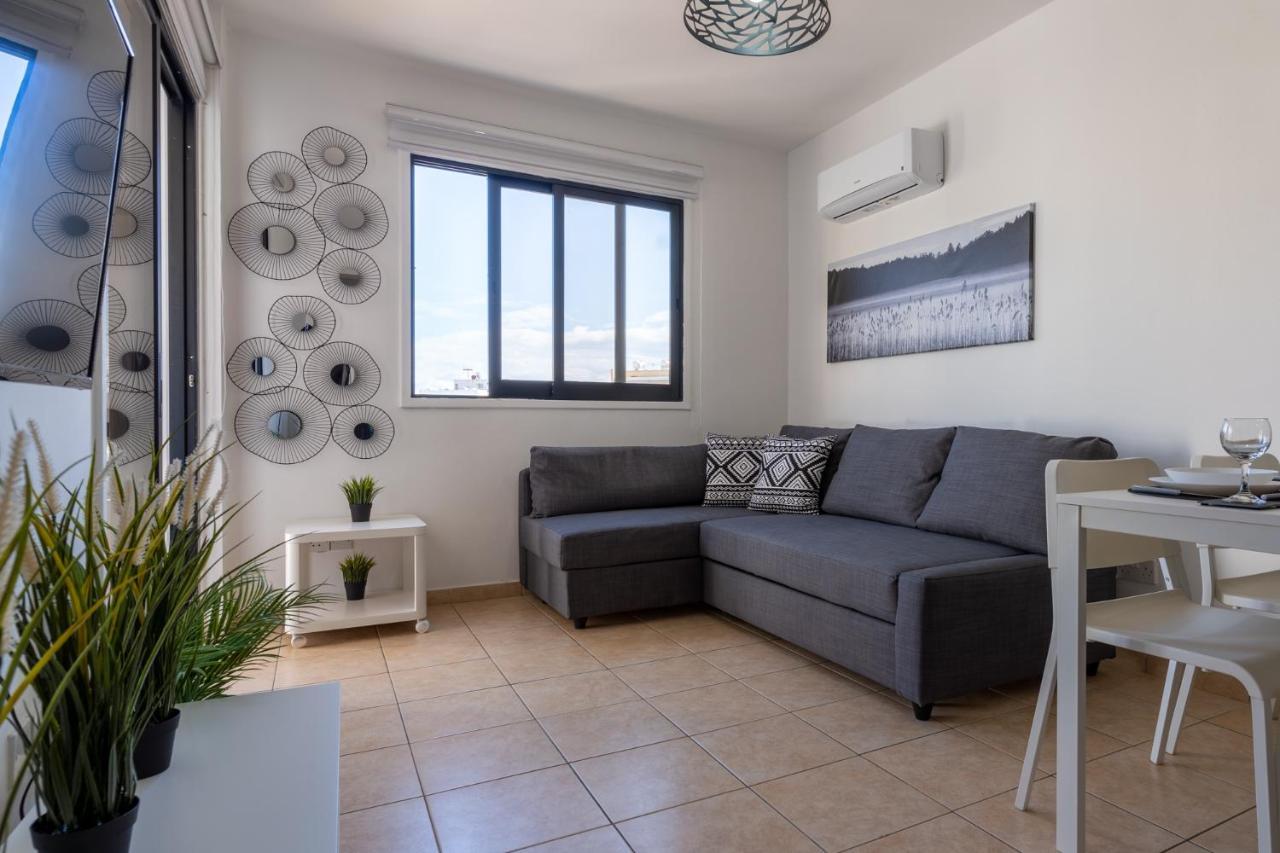 Polyn 1- Bedroom Apartment In Larnaca Lárnaca Exterior foto